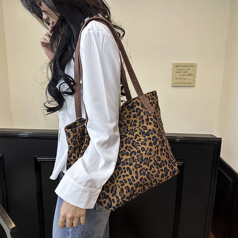 Korean INS Leopard Print Suede Fabric for Women Versatile Shoulder Large Capacity Fashion Casual Shopping Bag