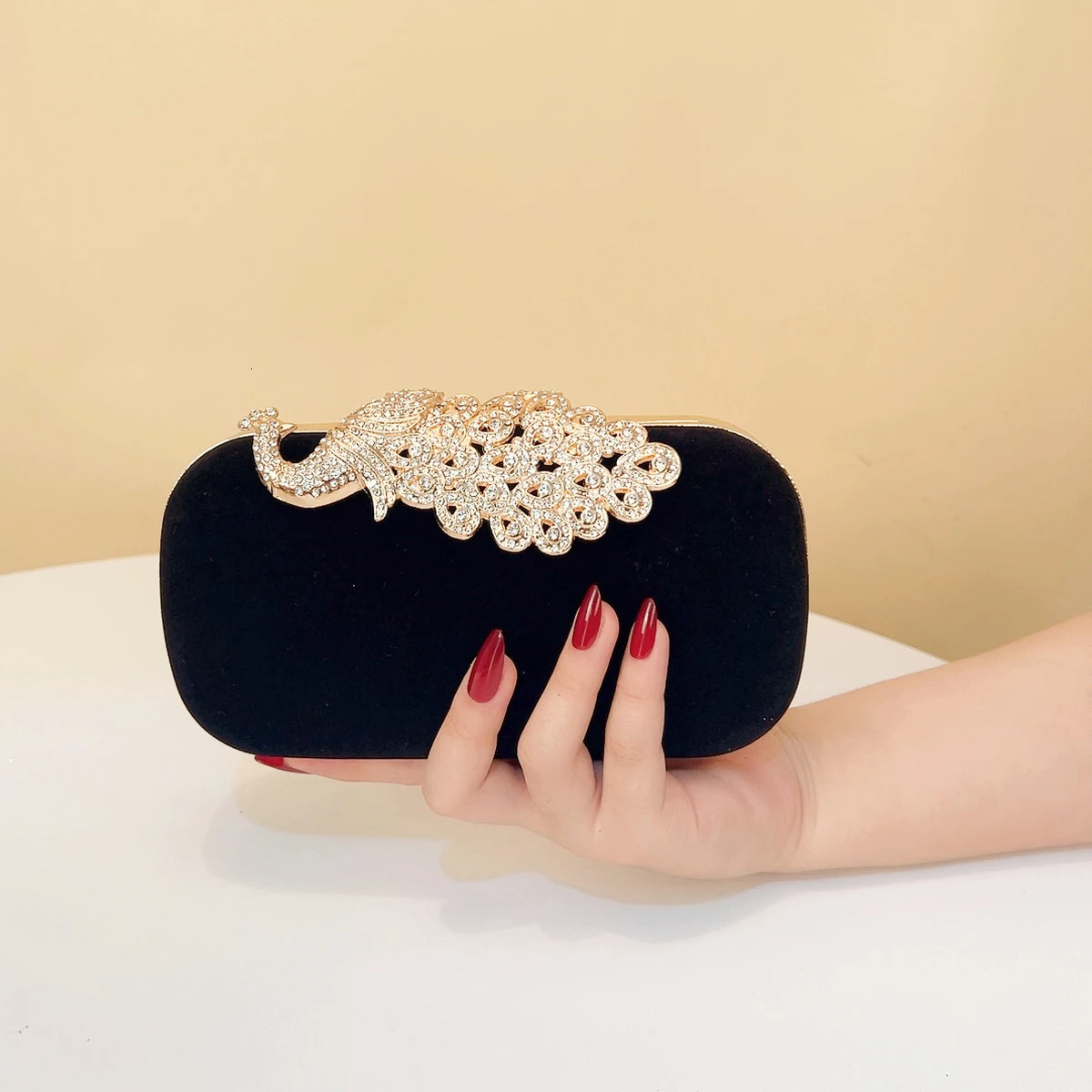 Rhinestones Women Evening Bags Velvet Crystal Glitter Clutch Bags Hollow Out Metal Shoulder Chain Handbags 250526