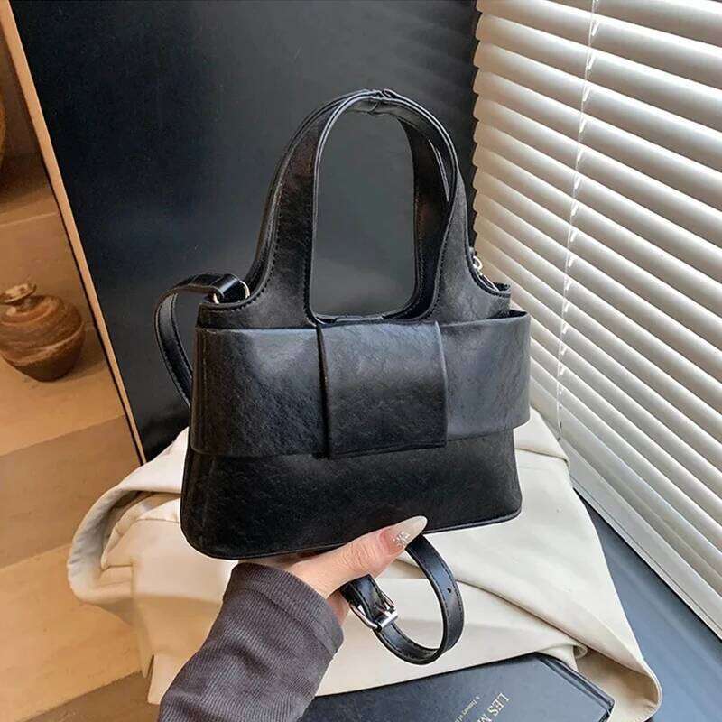 Women's Bags Designer Brand High-End Handbags Cute Girl Messenger Fashion Korean Lipstick Earphone Classic Casual Personality Bag