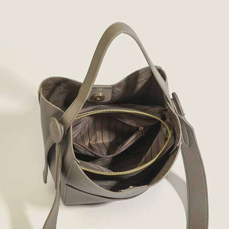 2025 New Niche Design: Fashionable Commuter Bucket Bag, Handbag, Versatile and Practical Crossbody Bag for Women