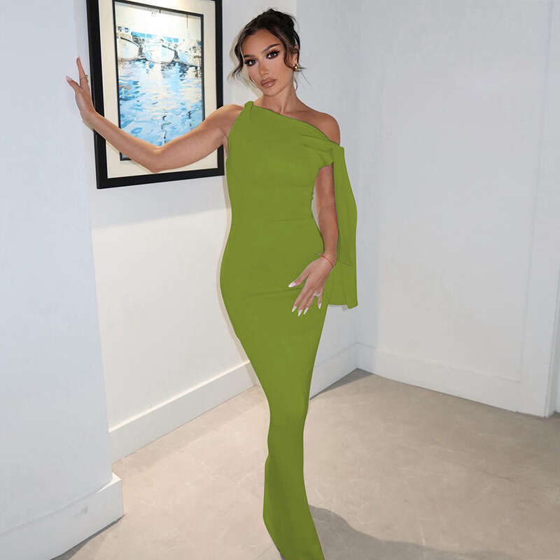 Hot Selling Women's Fashion 2025 Summer New Fashionable Elegant One-Shoulder Ribbon Solid Color Dress