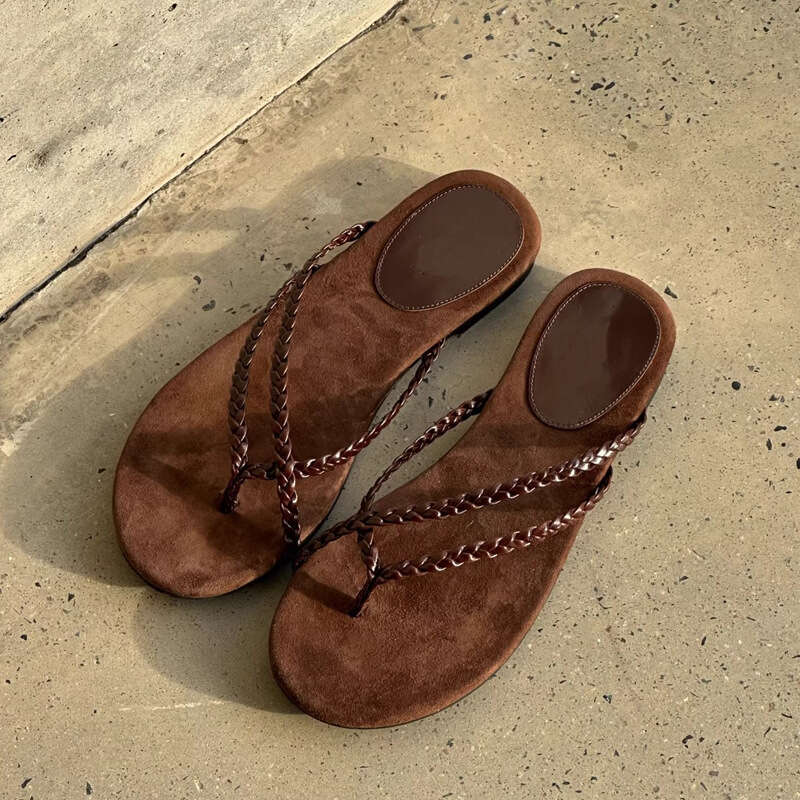 - Flat Flip-Flops for Women, Summer Outdoor Wear, New Niche Design, Casual Beach Vacation Toe-Post Sandals