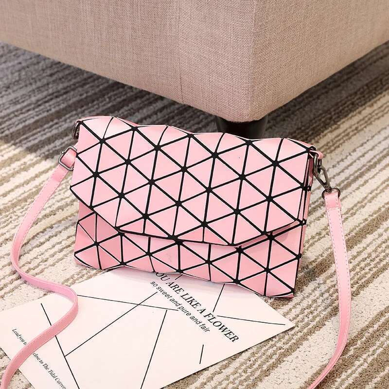 2024 Fashion Women Geometric Messenger Korean Style Single One Shoulder Bag Office Lady Versatile Hand Bag