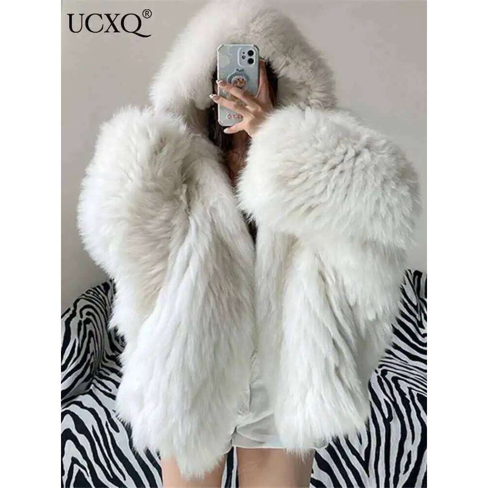 UCXQ Temperament Hooded Batwing Sleeve Warm Faux Fur Coats For Women Casual Thick Female Jacket 2025 Autumn Winter New 23A4612