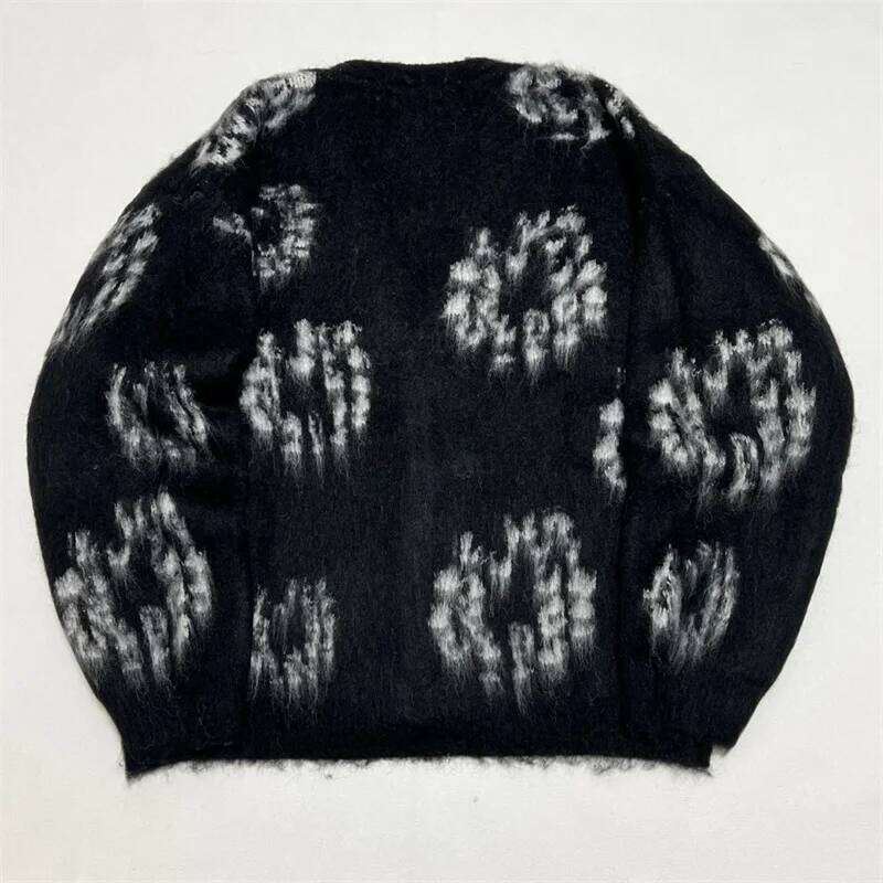 Fashionable And Casual Saint Mxxxxxx Cardigan Loose Fit Knitted Sweater Men