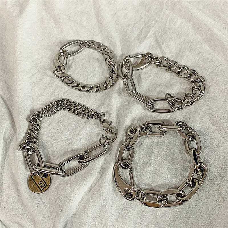 2020 Punk Bracelet Classic Hip-hop Exaggerated Thick Chain New Double Pendant Link Round Mens Bracelet Jewelry Wholesale W250526