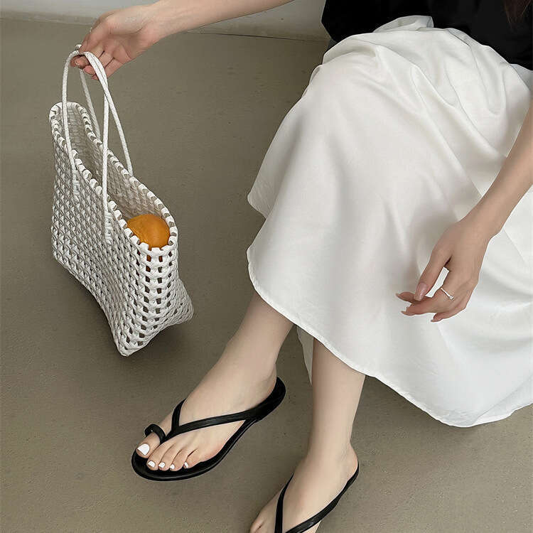 2025 Chunky Heel Flip-Flops Sandals New Ins Style Simple Toe-Post Slippers Versatile Fashion Combination for Summer