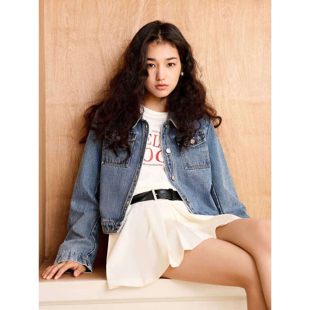 ZIQIAO Petite Size Retro Shoulder Short Denim 2025 Spring Outfit New Style Temperament Jacket Casual Loose Top 25Zq91041