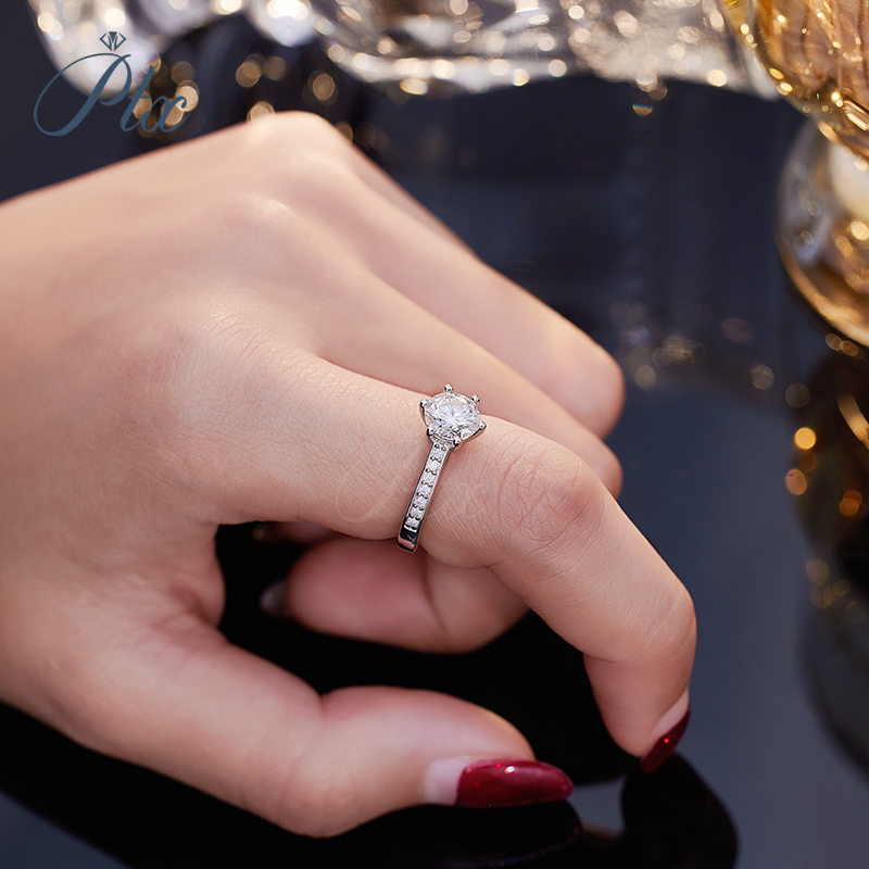 1CT Moissanite Diamond Ring S925 Sterling Silver Light Luxury Style Factory Wholesale Round Cut Moissanite Diamond Wedding Engagement Ring