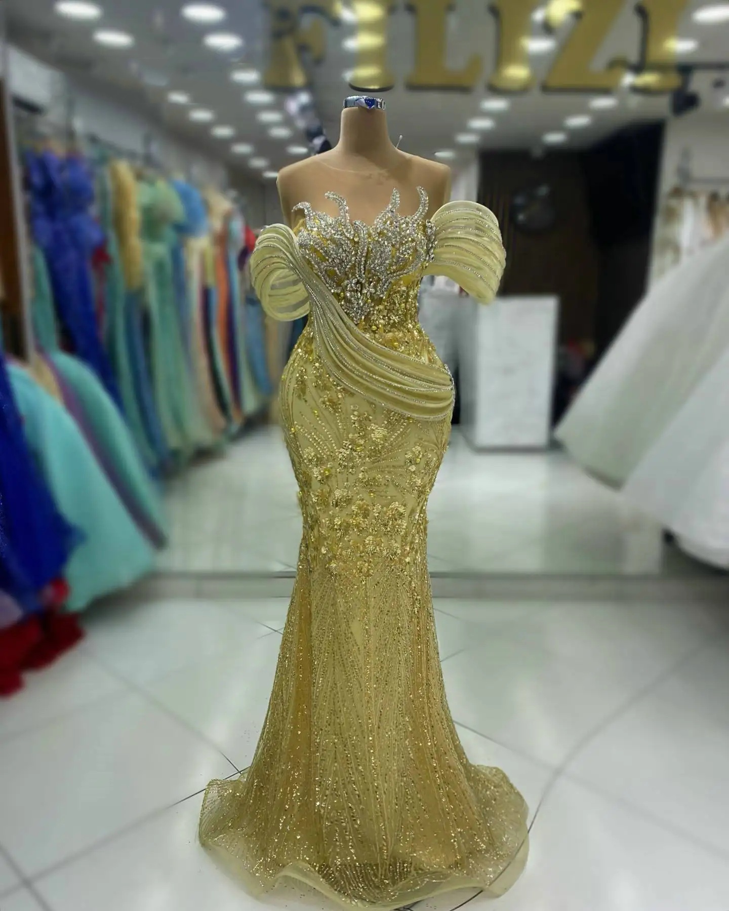 Gorgeous Evening Dresses For Women Sheer Neck Off Shoulder Gown Beaded Sequins Crystal Sweep Train Dress Party Customized Dress