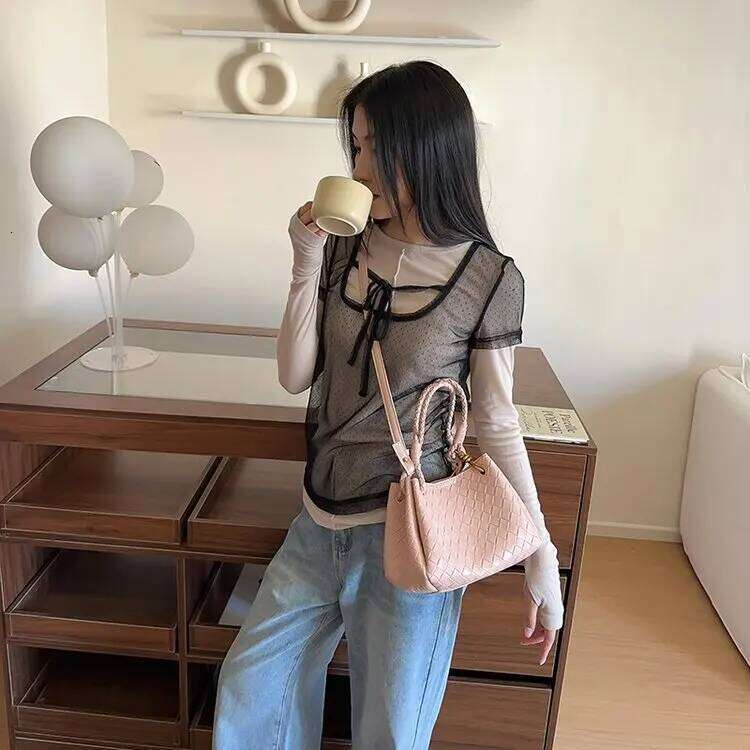 Free Shopping Women Classic Fashion Woven Emed Hobo Soft PU Leather Small Top-Handle Shoulder Bag Casual Daily Handbags