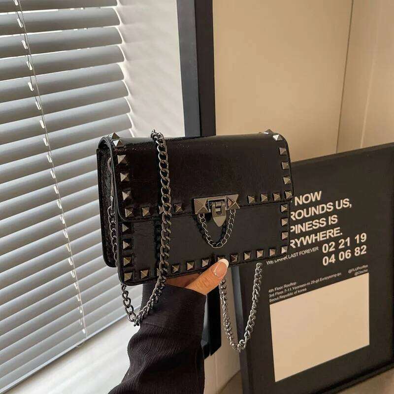 Rivet Small Shoulder Bags For Women Black Punk Style Crossbody Fashion Chain Flap Bag Leather Purses Designer Female Handbag