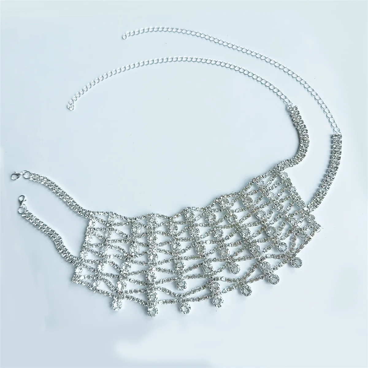Sparkling Rhinestone Collarbone Chain Female Boho Crystal Choker Necklace Jewelry Accessories Nightclub Sexy Necklace 250519