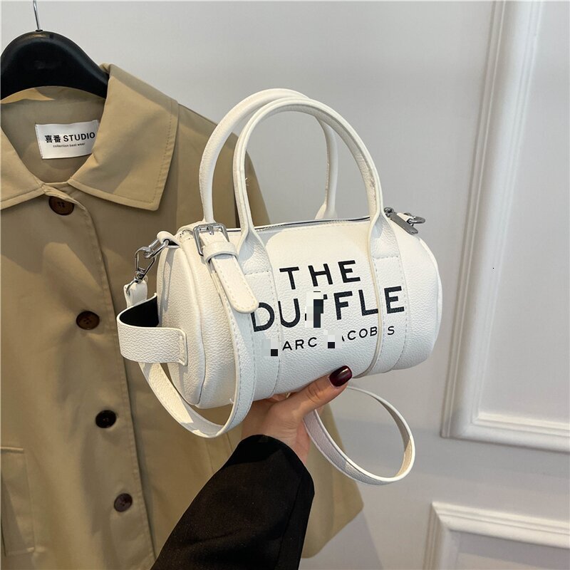 Top brand high-quality brand new free designer bag 2025 new fashionable single shoulder oblique multifunctional handbag new free designer bag