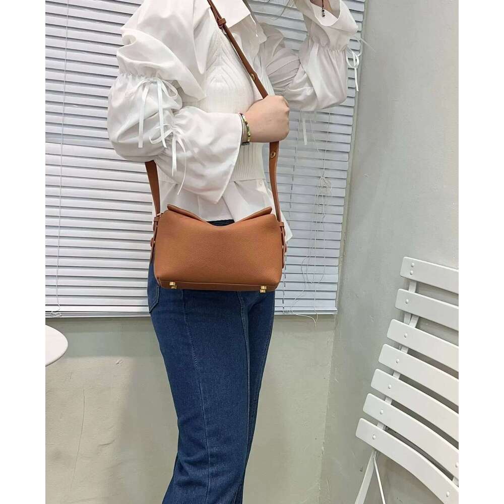 Free Shopping Genuine Leather Underarm Female Niche Shoulder Crossbody Handbag Fashion Pillow Designer Bag For Women