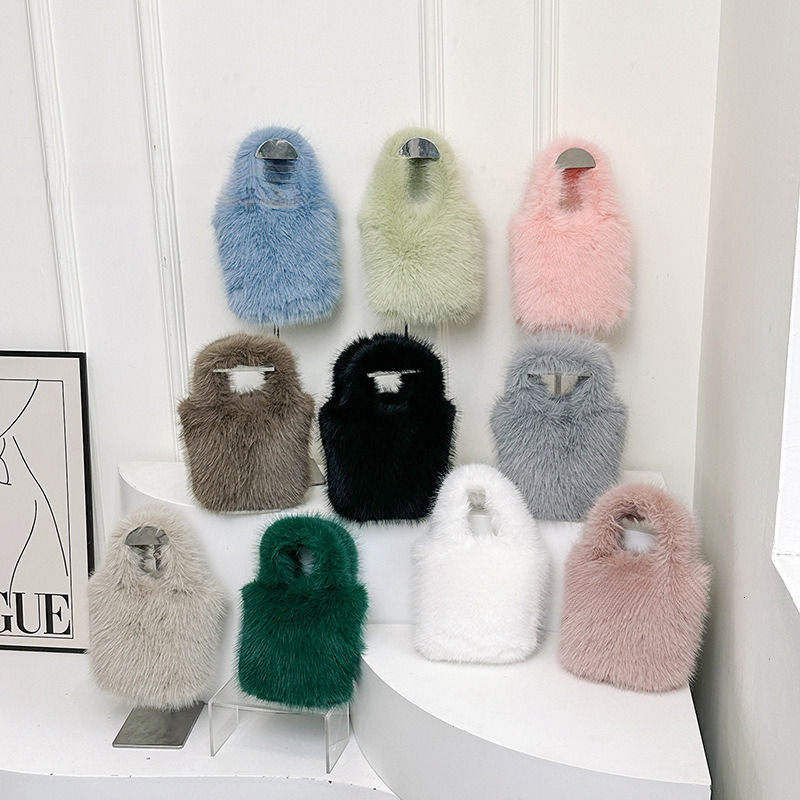 Top quality Brand High Quality New Style Style Autumn Winter 2025 New Plush Handbag Fox Fur Bag Versatile Fashionable Cross-border New Free Delivery D