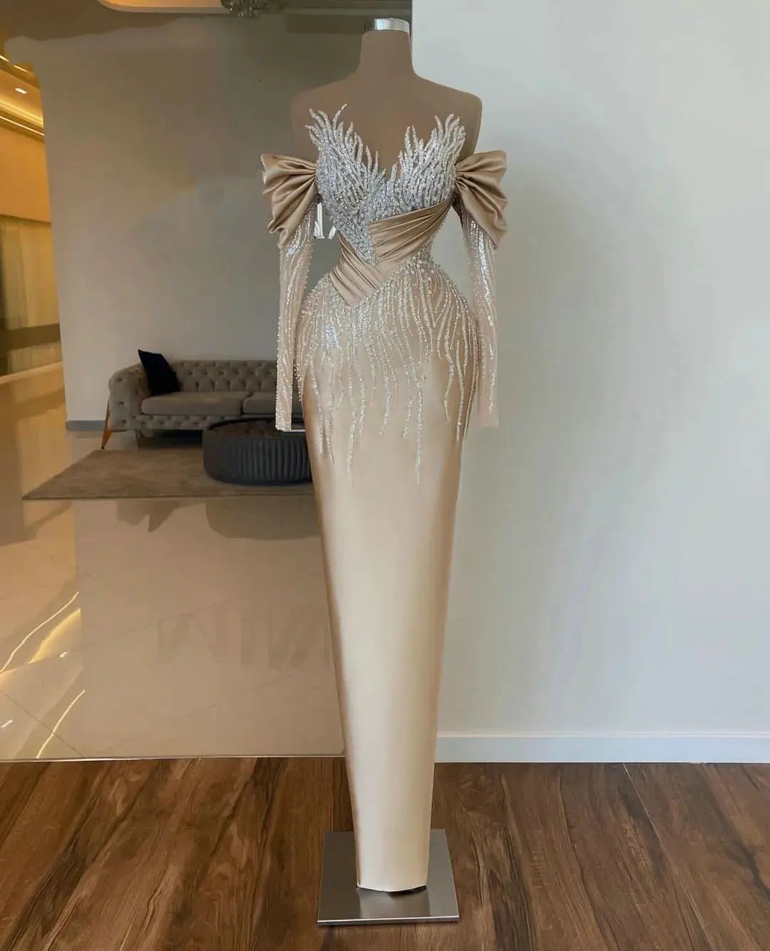 Vintage Evening Dresses For Women Off Shoulder Long Sleeves Gown Sequins Beaded Sweep Train Dress Party Customized Dress