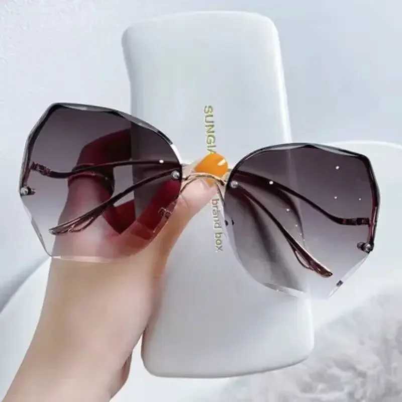 Irregular Round Sunglasses Women Brand Designer Gradient Fashion Sun Glasses Female Rimless Metal Curved Temples Oculos De Sol Z250527