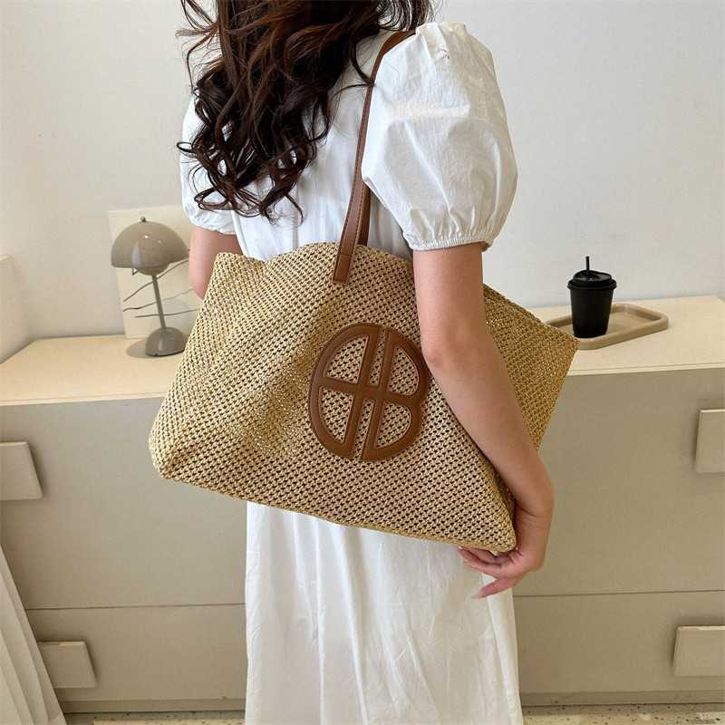 Composite Bag Straw Hollow Out Knit Totes Large Capacity Handmade Shoulder Handbag Women Designer Casual Beach Bag Ethnic Style