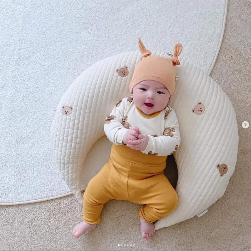 INS born Comfort Soothing Moon Pillow Flower Bear Cushion Multifunctional Bumpers AntiCollision Baby Bedding 250527