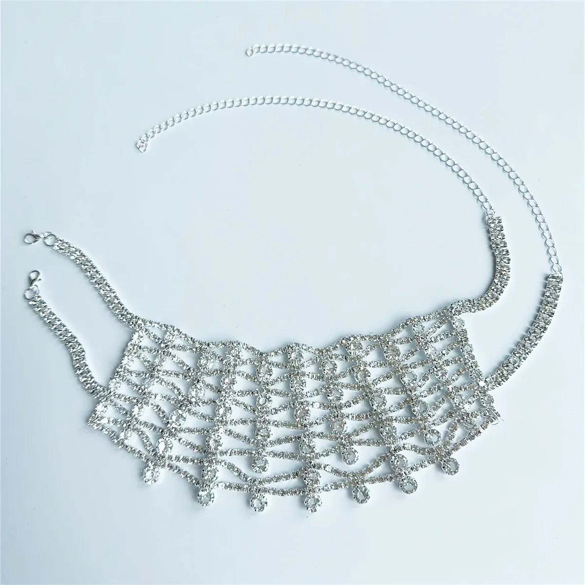 Sparkling Rhinestone Collarbone Chain Female Boho Crystal Choker Necklace Jewelry Accessories Nightclub Sexy Necklace 250519