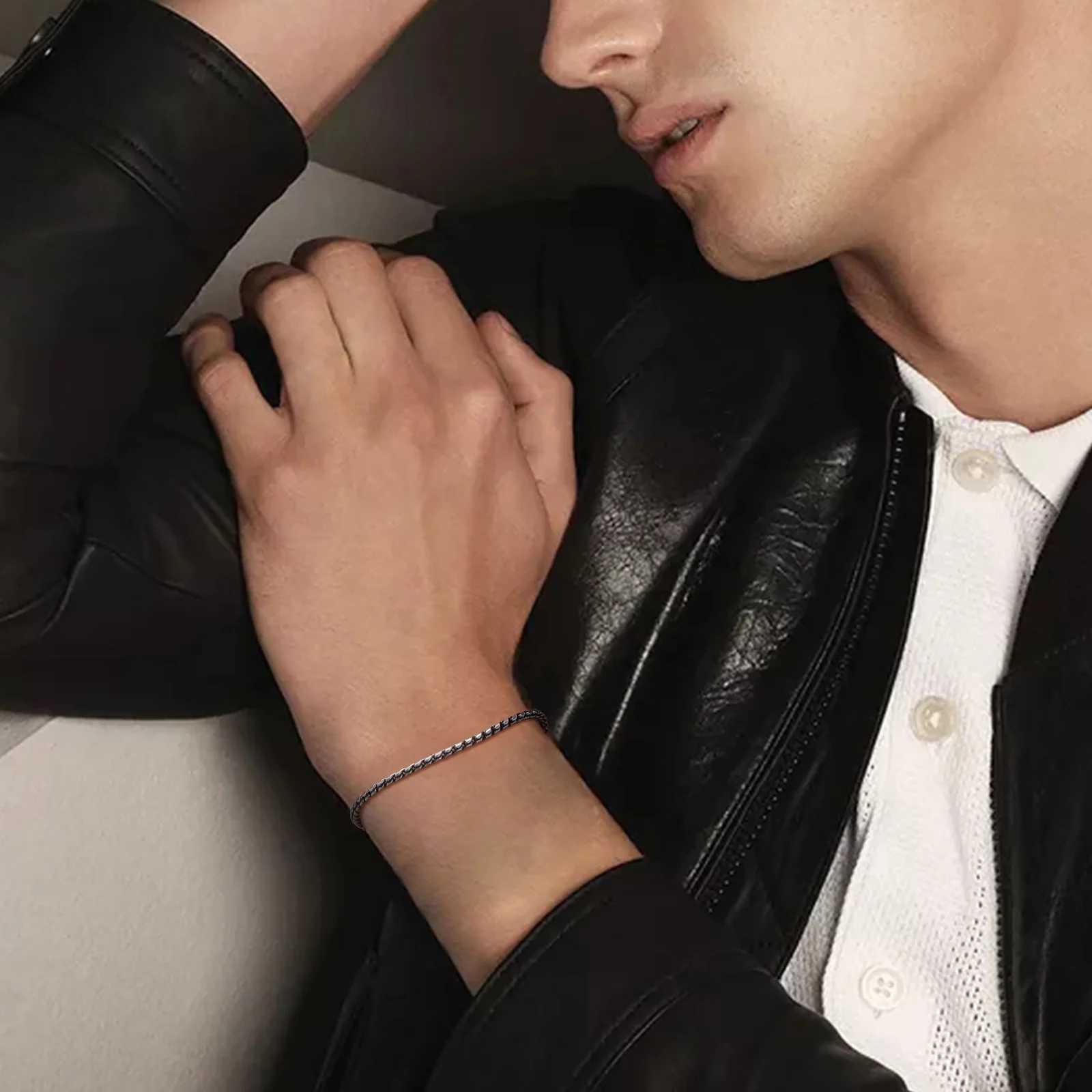 Thin Men Snake Link Chain Bracelets Punk Twisted Stainless Steel Glossy Chain Bracelet Classic Adjustable Jewelry W250526