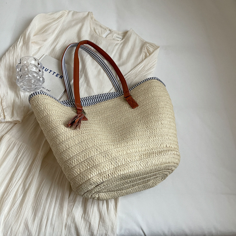 Free Shipping Designer Large Capacity Bag For Womens New Instagram Fashion Woven Tote Bag 2025 Commuting Shoulder Bag