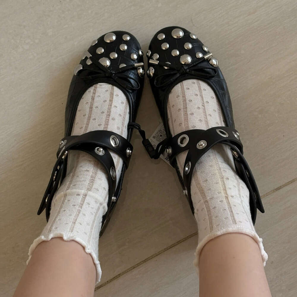 ~Ballet Dance Women Cross Strap Versatile Studded Punk Style Beaded Bow Round Toe Flat Shoes
