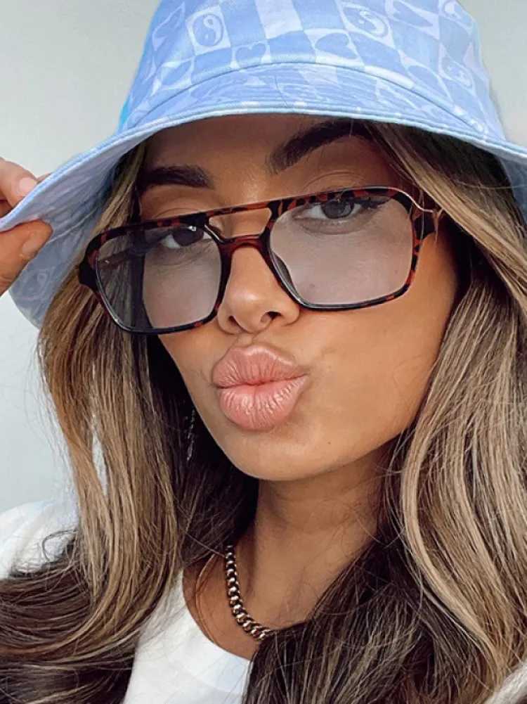Retro Double Bridges Sunglasses Women Fashion Pink Gradient Eyewear Trending Hollow Leopard Blue Square Sun Glasses Men Shades Z250527