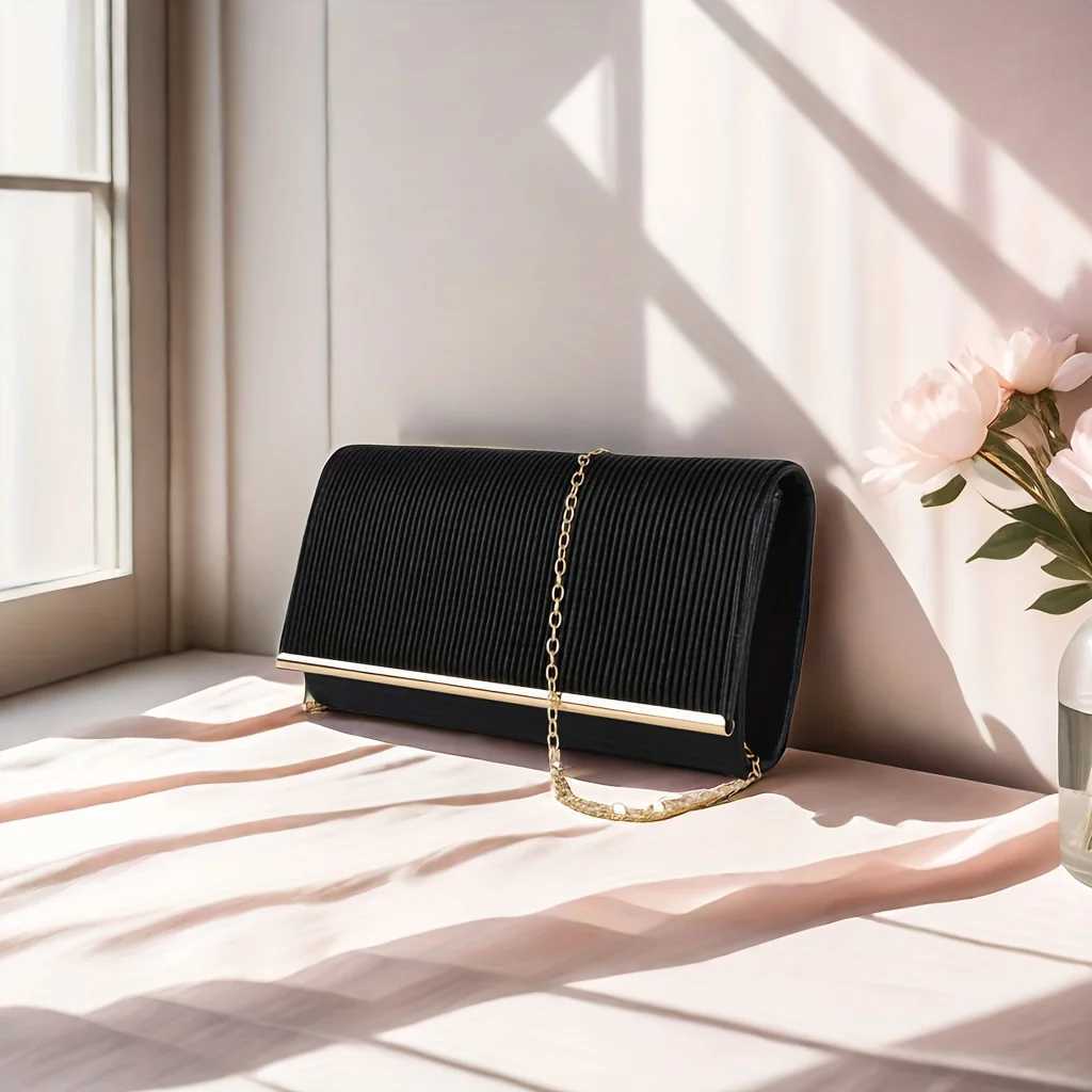 Womens Evening Bag Solid Color Flap Wedding Bag Dress Bag Elegant and Fashionable Chain Bag W250527
