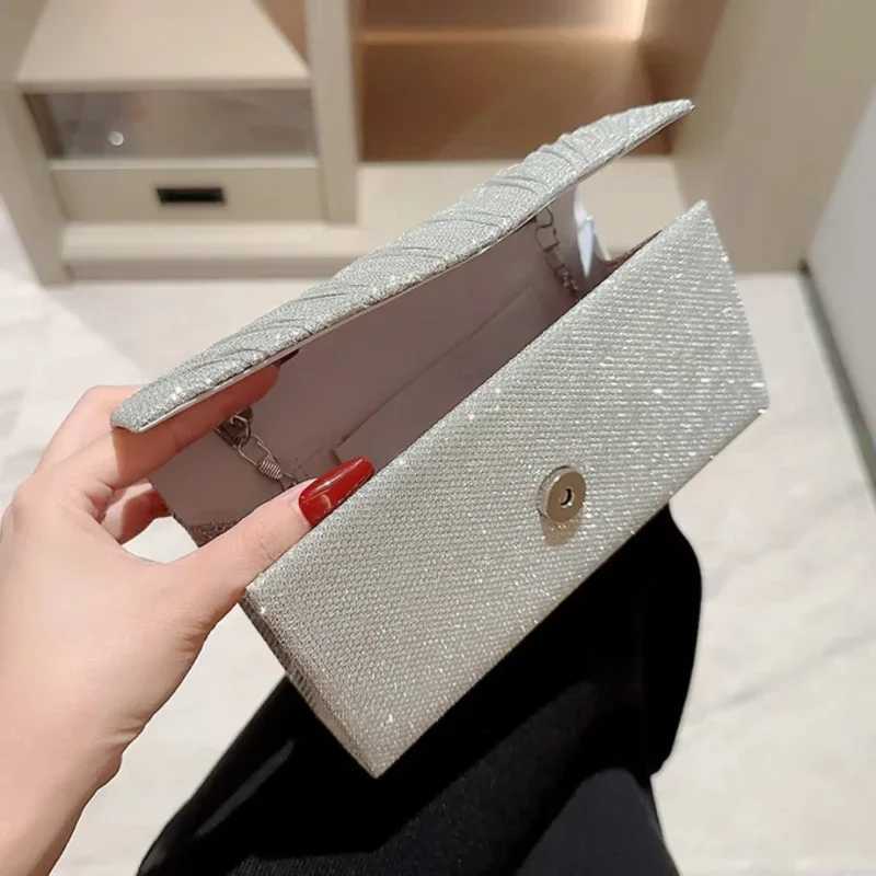 Wedding Party Handbag Ladies Glitter Silver Clutch Bag Envelope Evening Bag Fashion Elegant Long Purse Women Chain Shoulder Bags W250527