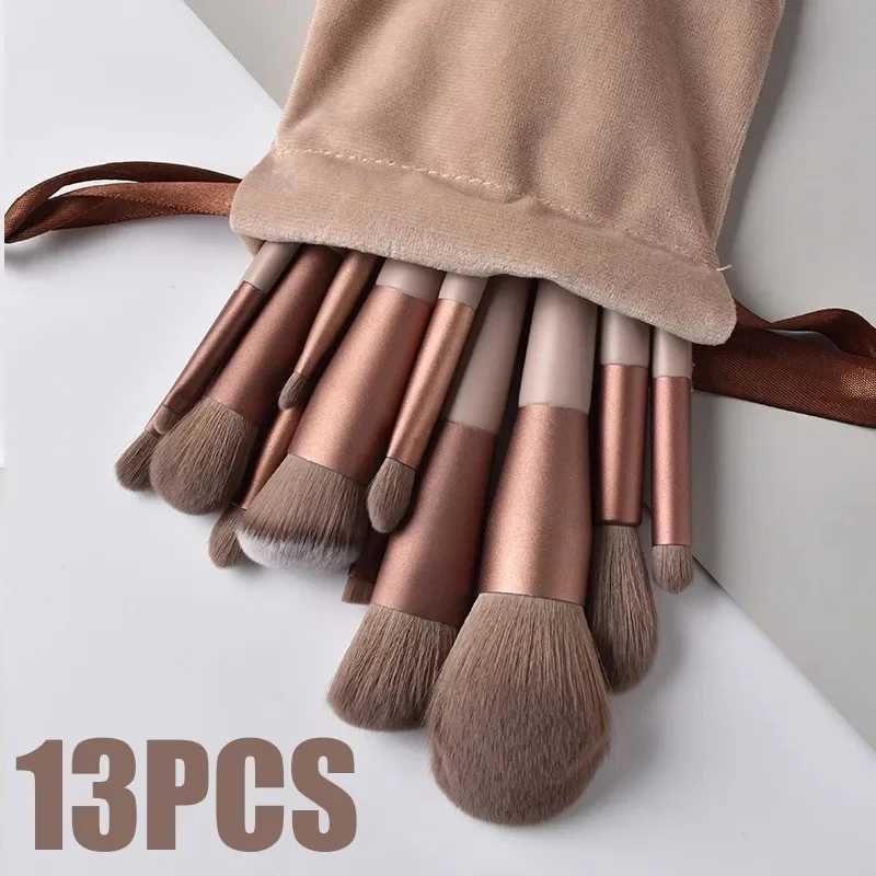 13Pcs Professional Makeup Brushes Set Soft Fluffy for Foundation Blush Powder Eyeshadow Kabuki Blending Makeup Brush Beauty Tool z250527BBOD