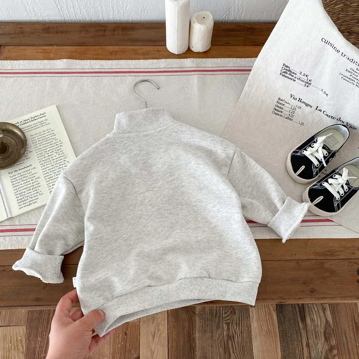Childrens clothing fashion letter polo shirt sweatshirt for boys and girls autumn winter item stylish baby cloth 250527