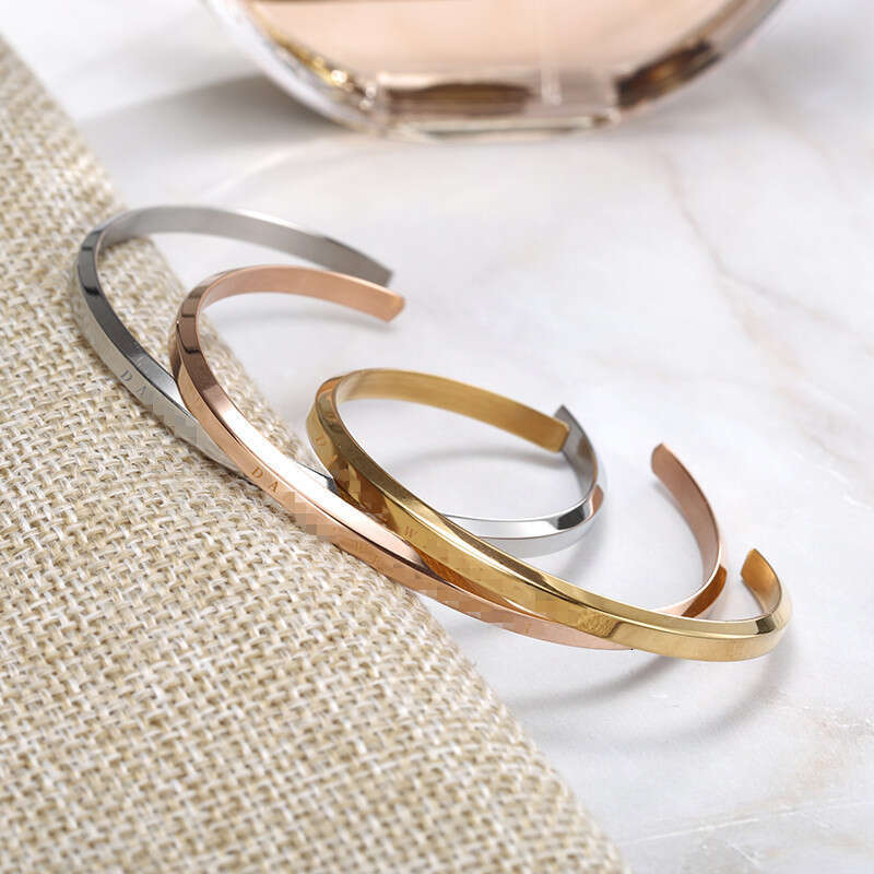 DW Style Simple Titanium Steel C-Shaped Open Beveled Edge Bangle Bracelet Live Broadcast
