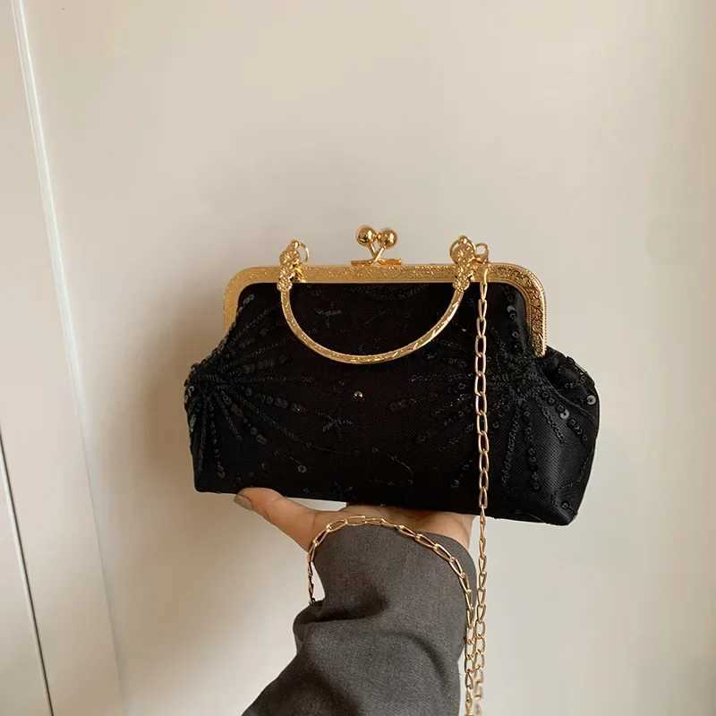 Retro Chain Womens Clip Shoulder Crossbody Bags Elegant Sequins Ladies Evening Clutch Purse Female Dinner Party Small Handbags W250527