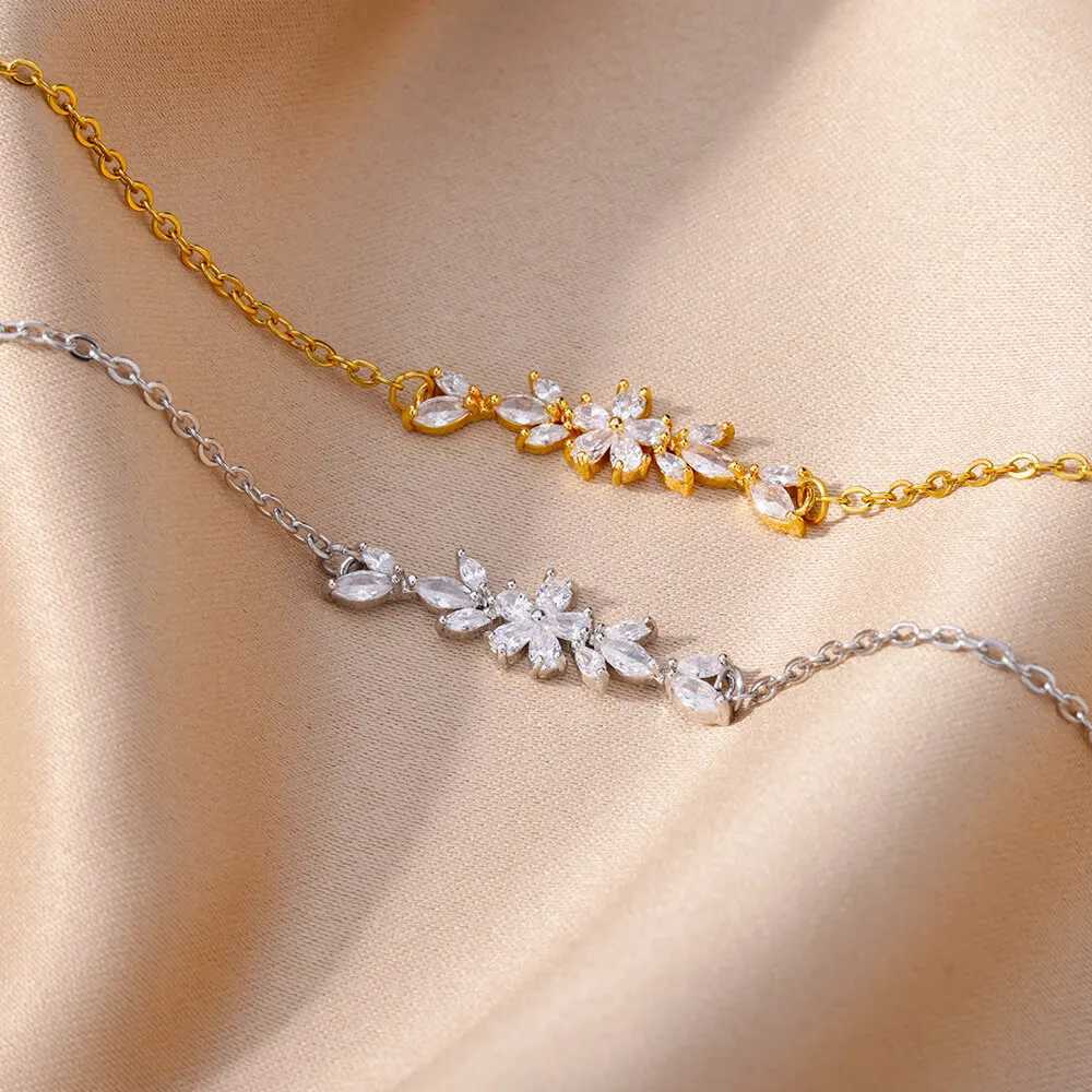 Elegant Zircon Flowers Bracelet For Women Girls Charm Gold Color Stainless Steel Plant Bracelets Luxury Designer Jewelry Gifts W250526