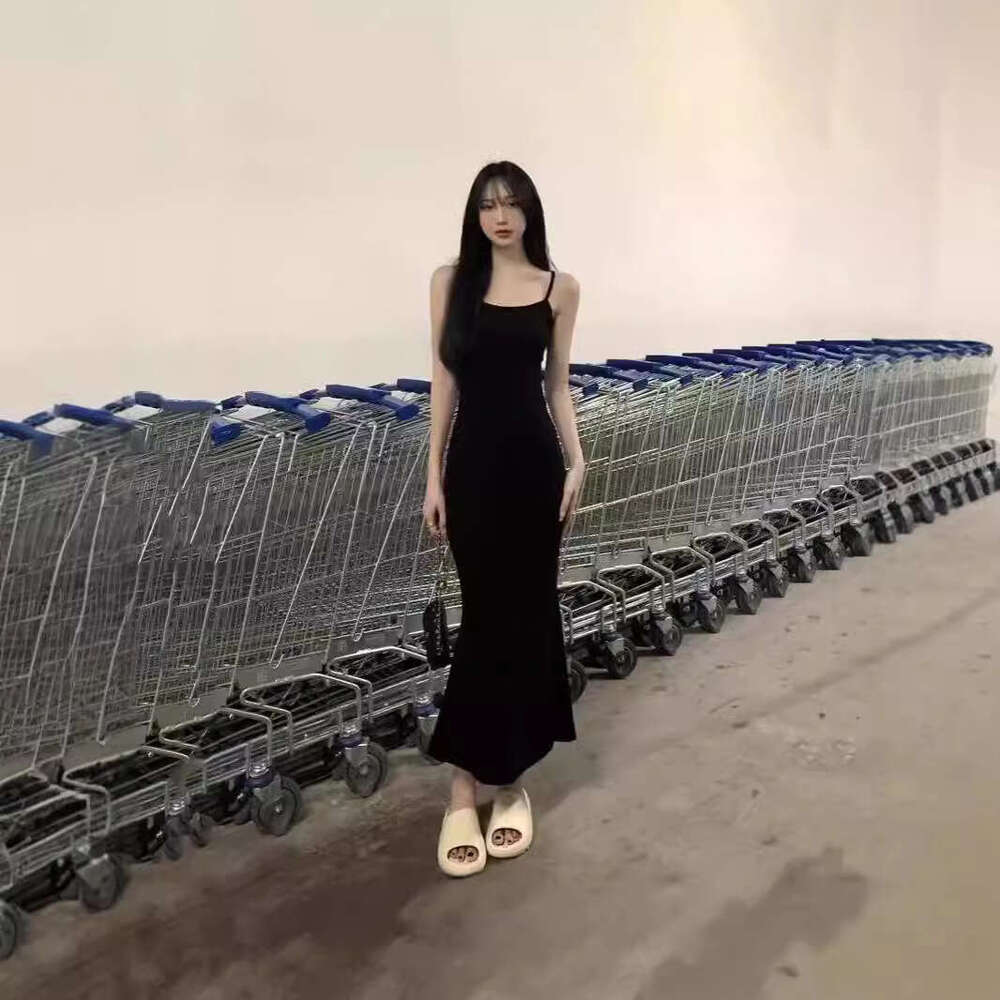 Sweet and Spicy Girl Sleeveless Waist-Cinching Backless Strap for Women Summer Pure Desire Temperament Mermaid Bodycon Dress