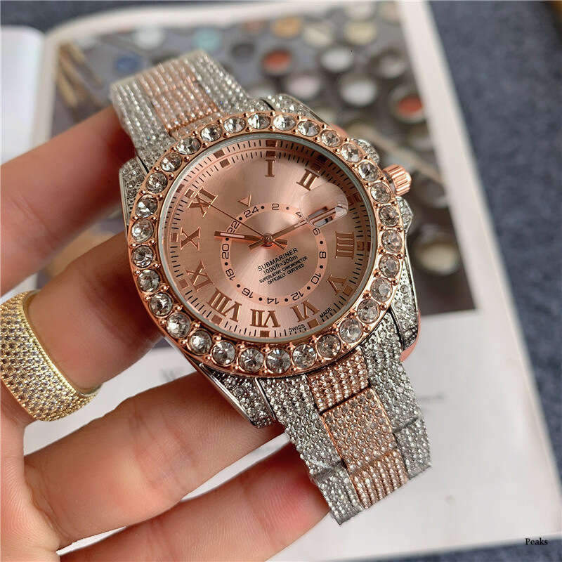 New Fashion Full Diamond Calendar Men's Quartz Watch
