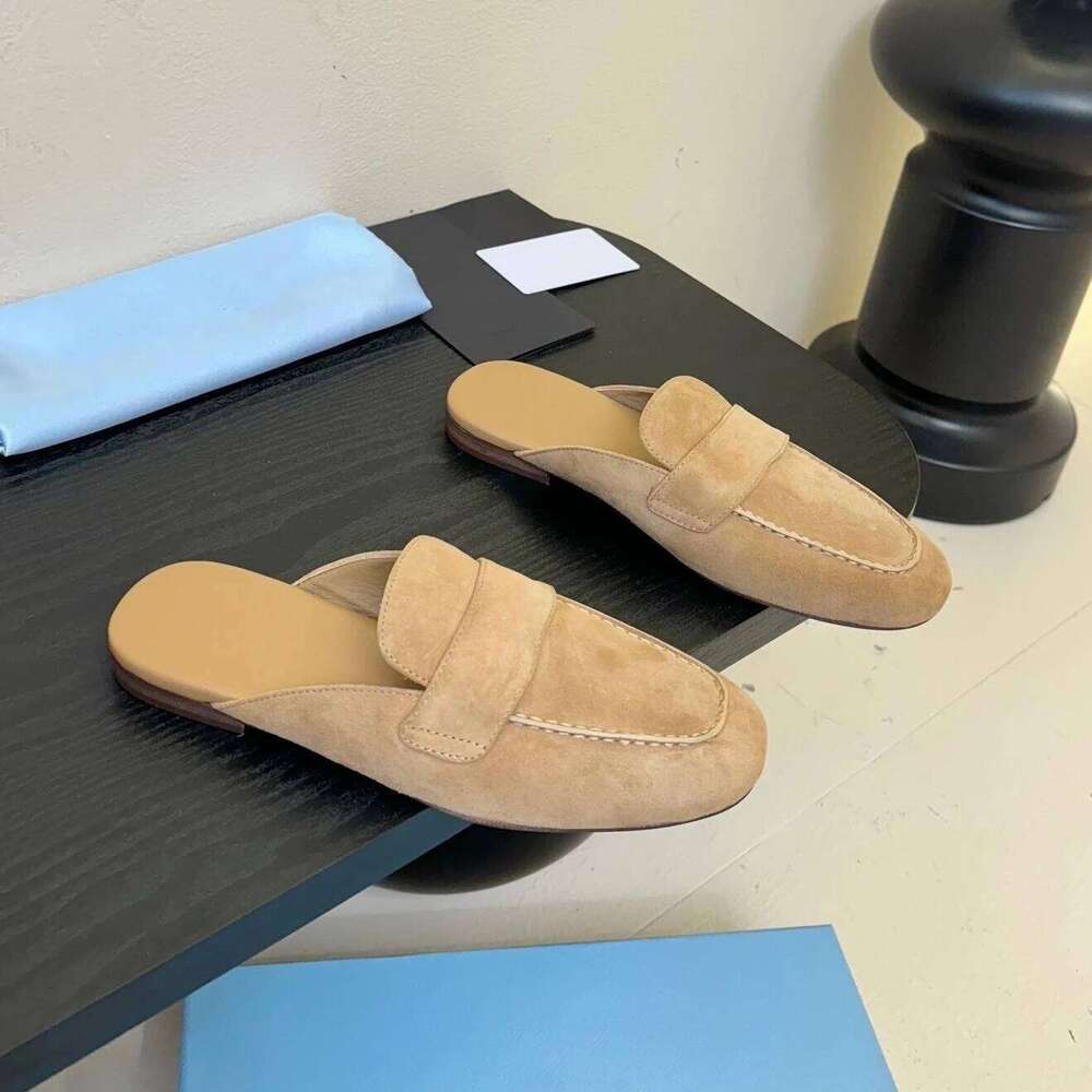 2025 New Arrival Retro Suede Round-Toe Slip-Ons Woman Slippers Metal Decora Mules Slides Oxfords FlipFlops Loafers Botas Mujer