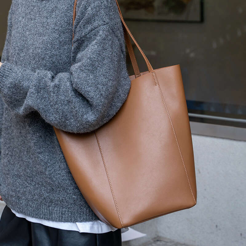 Genuine Leather Handbag Shoulder for Women 2023 New Autumn Winter Versatile Commuter Tote Large Capacity Bucket Mother Bag designer bag