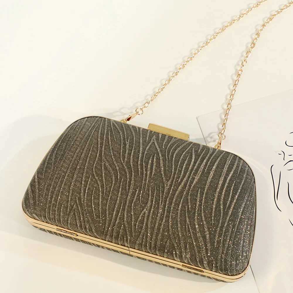 Luxury Sequins Shell Clutch Bag Designer Clip Chain Women Shoulder Bags Gold Silver Lady Sparkling Evening Bag Small Party Purse W250527