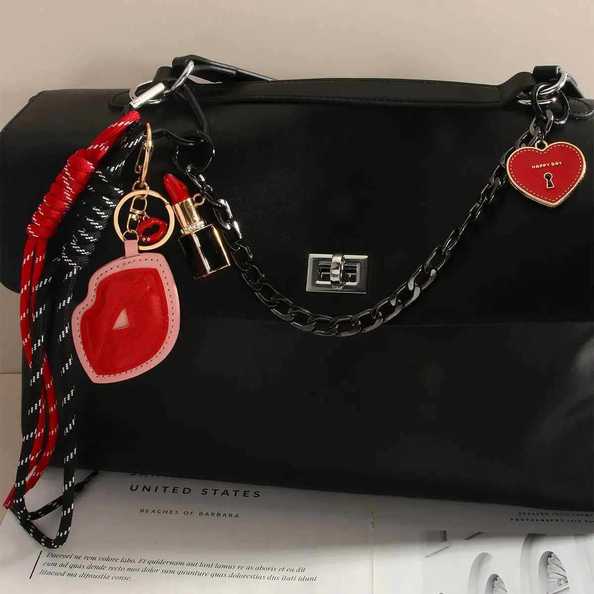 Fashionable Bag Charm Bear Heart Lip Aesthetic Designer Accessories Rope Pendants For Bags Woman Keychain Gift W250526