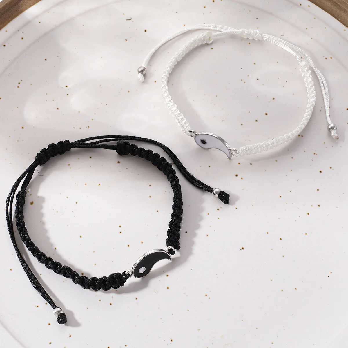 New Y2K Fashion Couple Bracelets for Women Tai Chi Yin Yang Hand-Woven Stitching Pendant Adjustable Rope Bracelets Jewelry Gifts W250526