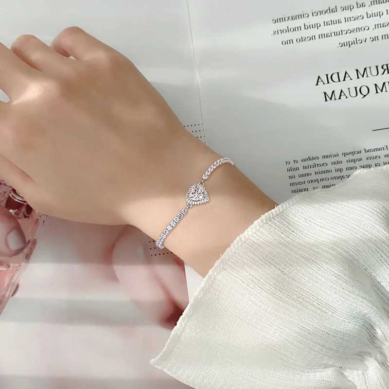 925 Sterling Silver Moissanite Heart Bracelet for women - Elegant Romantic Jewelry 925 silver jewelry W250526