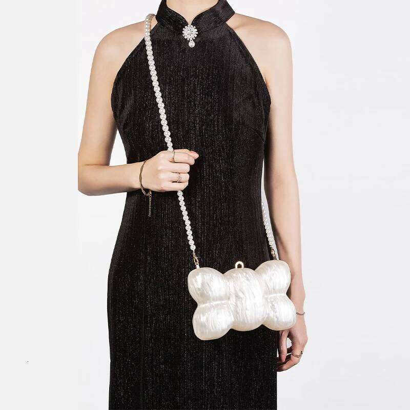 Women's Bags Designer Novelty Special-Shaped Shell Acrylic Latest Crossbody Pearl Oval Ball Beaded Long Chain Women Evening Box Party Clutch Bag