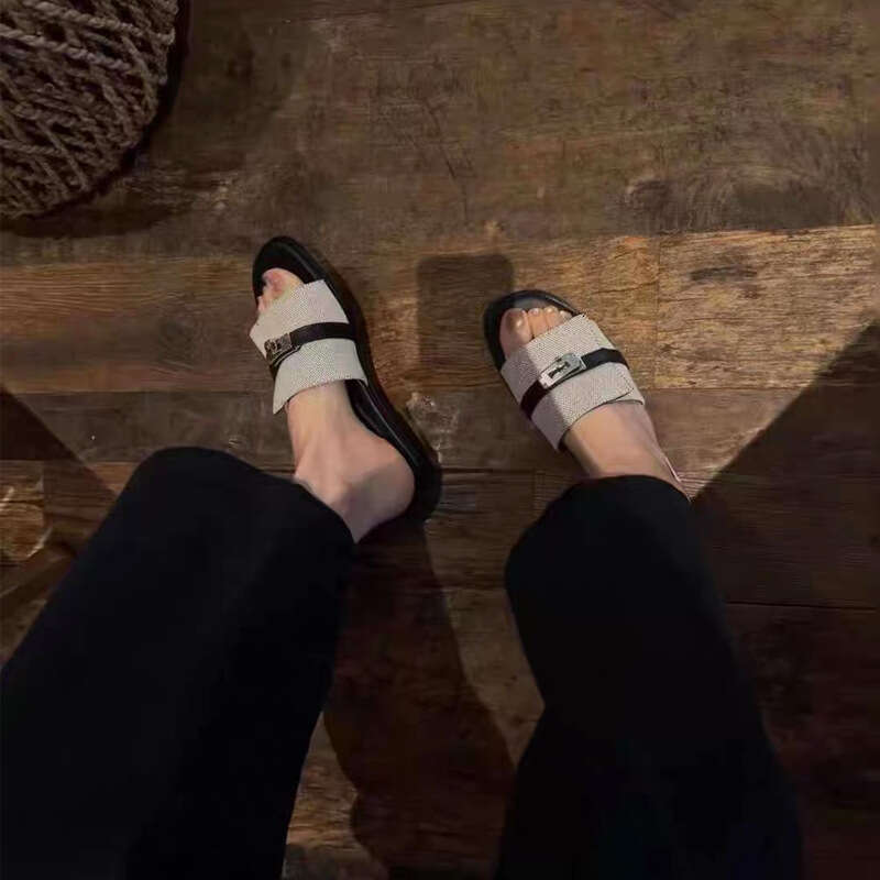~ Square Toe Lock Buckle Flat for Women Summer Outdoor High-end Fashion Casual Beach Slippers