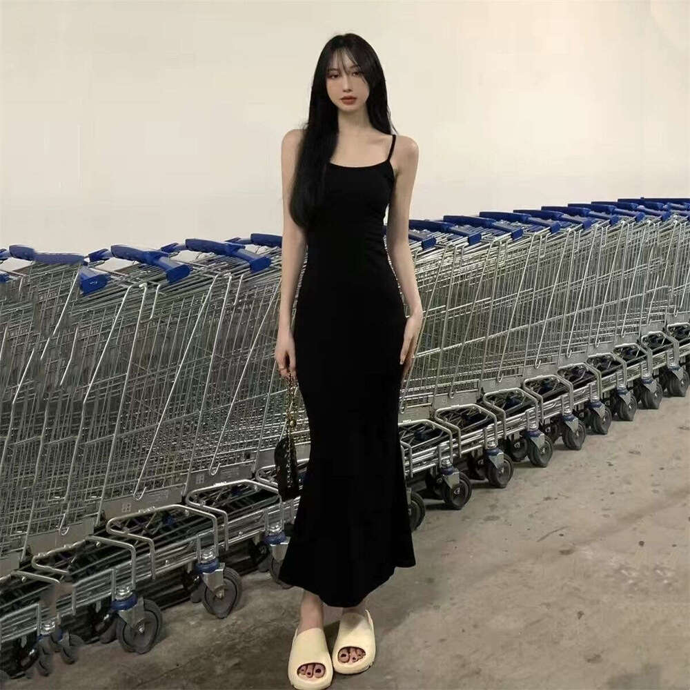 Sweet and Spicy Girl Sleeveless Waist-Cinching Backless Strap for Women Summer Pure Desire Temperament Mermaid Bodycon Dress