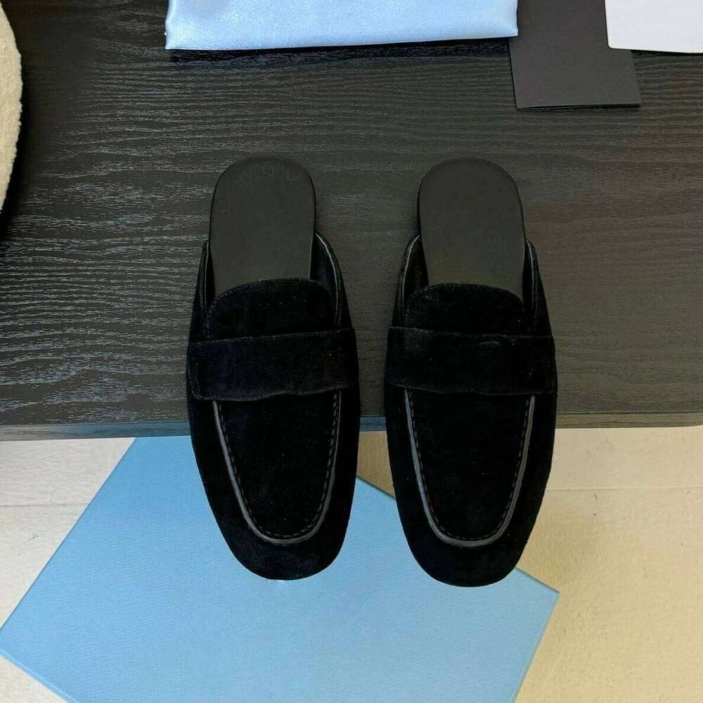 2025 New Arrival Retro Suede Round-Toe Slip-Ons Woman Slippers Metal Decora Mules Slides Oxfords FlipFlops Loafers Botas Mujer