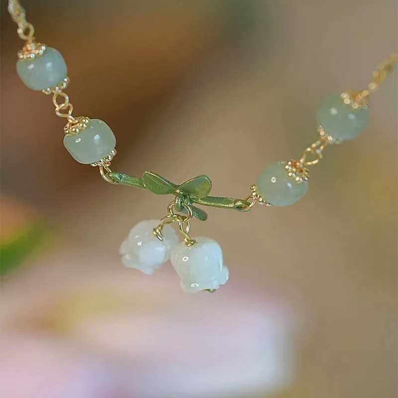 Sweet Vintage Pearl Lily Tulip Flower Bracelet for Women Fashion Cute Tassel Peach Pendant Bracelets Aesthetic Jewelry W250526