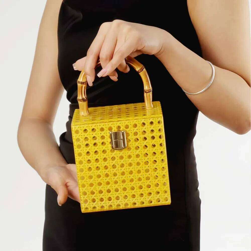 2025 Summer Crochet Bamboo Handle Clutch Purse Bag Wedding Bridal Bags For Women